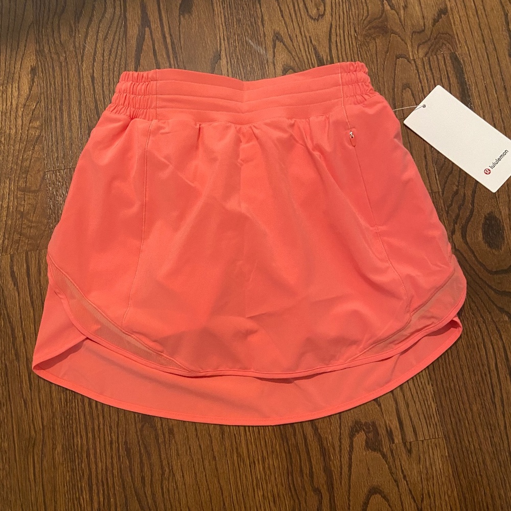 NWT LULULEMON hotty hot high rise skirt with shorts raspberry cream size 6